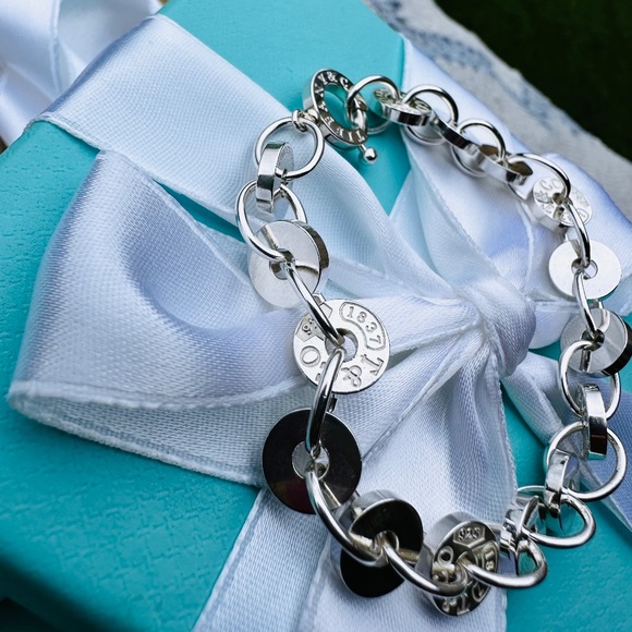 Tiffany & Co. 1837 Circle Link bracelet in Silver, 7" - Picture 4 of 5